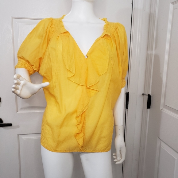Diane Von Furstenberg Tops - Diane Von Furstenberg size 6